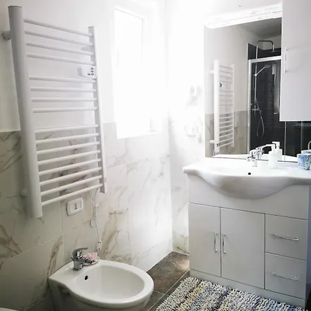 B&B La Ginestra 트라니