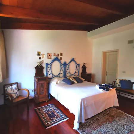 住宿加早餐酒店 La Ginestra